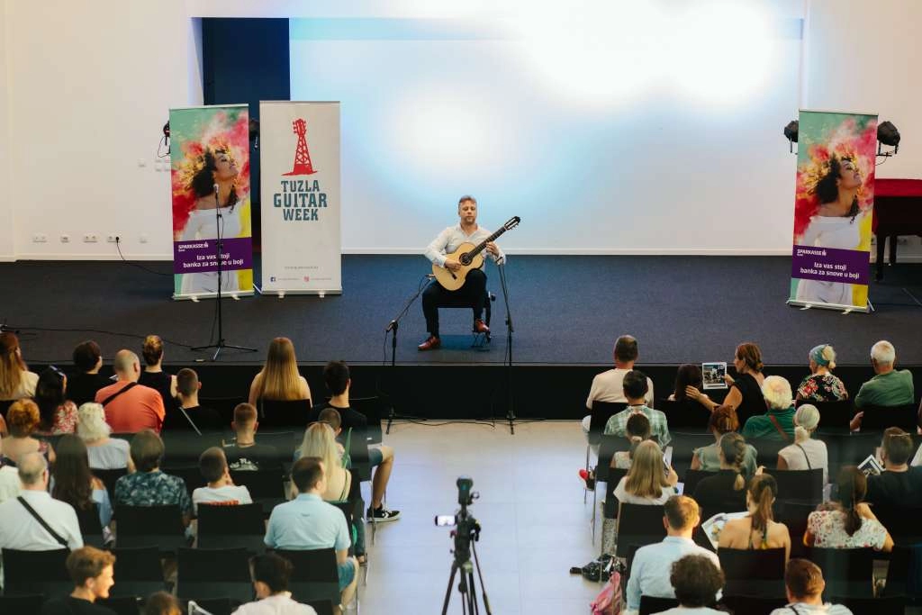 Vrhunska imena iz svijeta klasične gitare na Sedmici gitare Tuzla